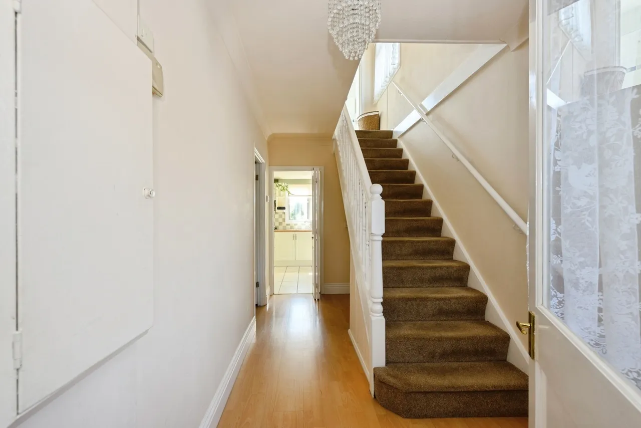 Radstock Way, Merstham, RH1, photo 12