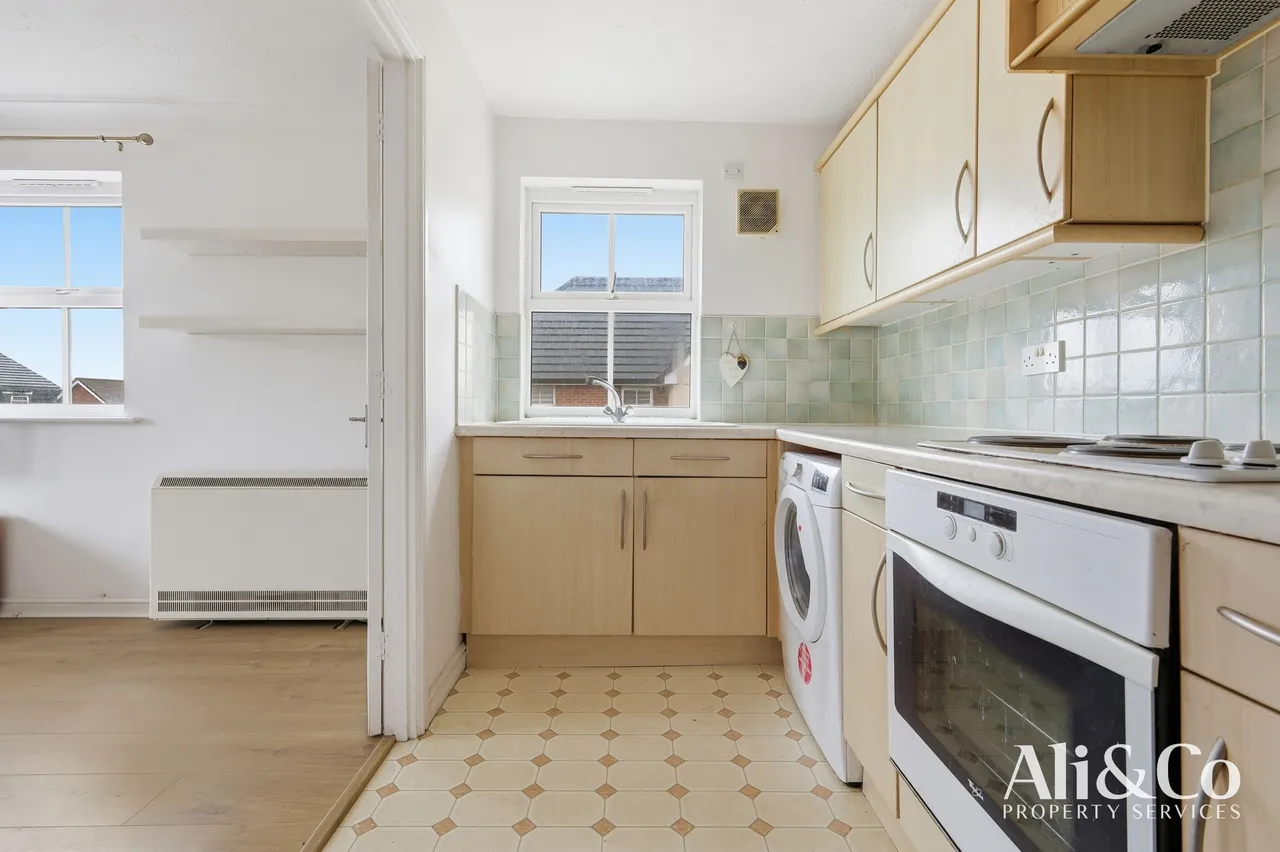 Rawlyn Close, Chafford Hundred, Essex, RM16 6BP, photo 5