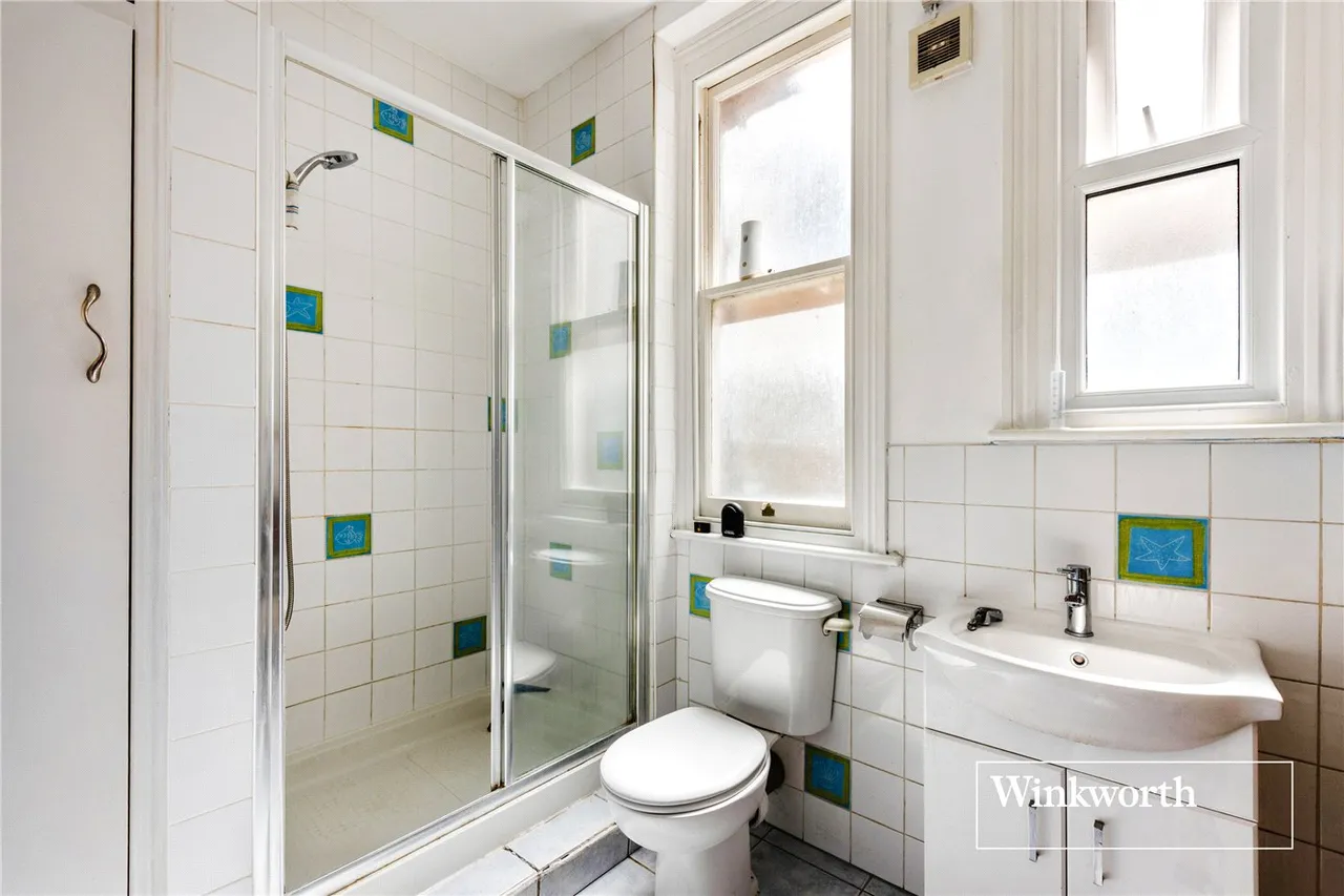 Ballards Lane, Finchley, London, N3, photo 10