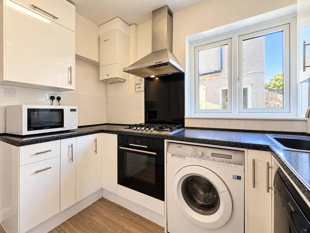 Cambridge Close, Hounslow, TW4, photo 9