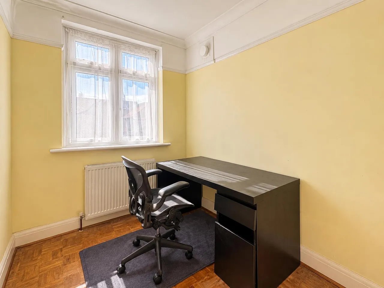 Cambridge Close, Hounslow, TW4, photo 10