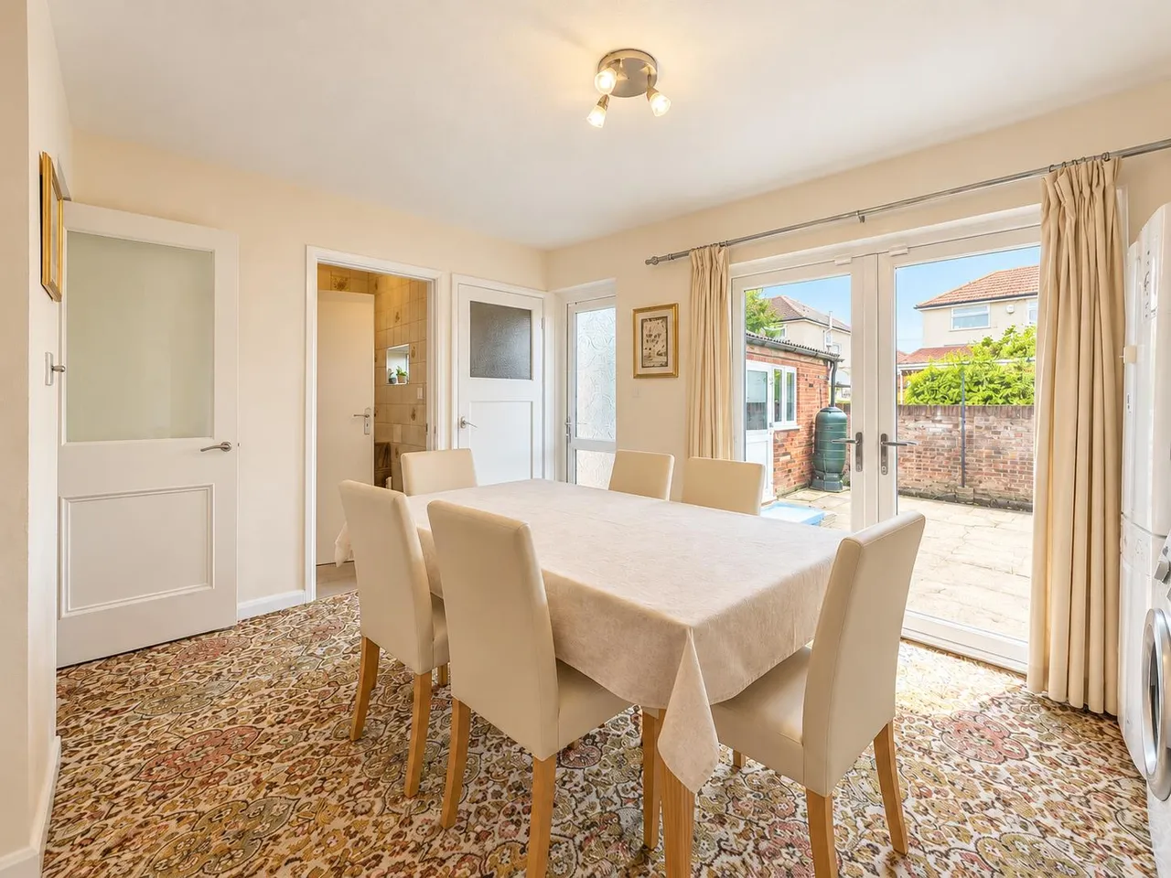 Cambridge Close, Hounslow, TW4, photo 6