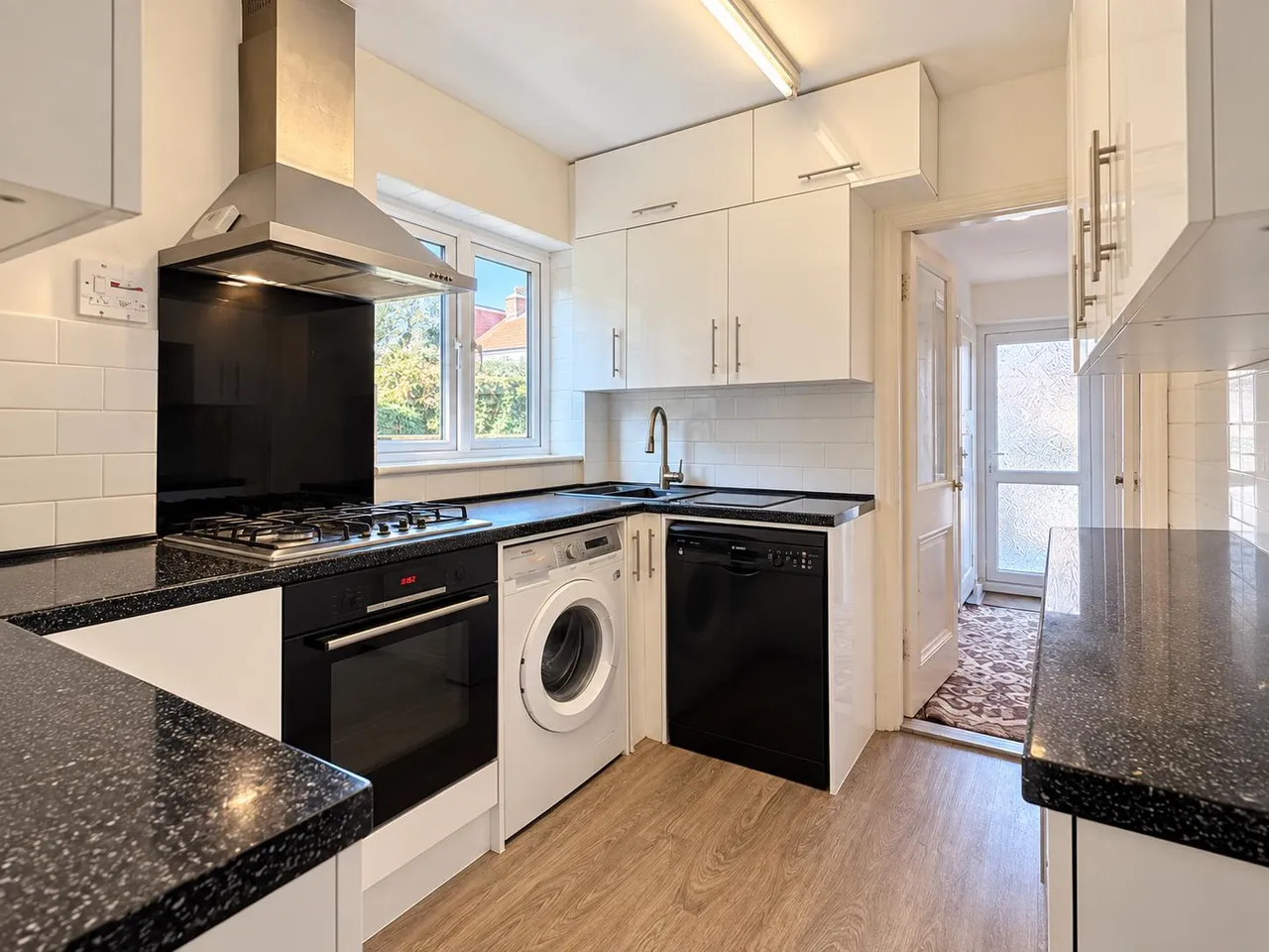 Cambridge Close, Hounslow, TW4, photo 8