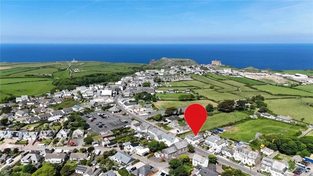 Bossiney Road, Tintagel, PL34, photo 2