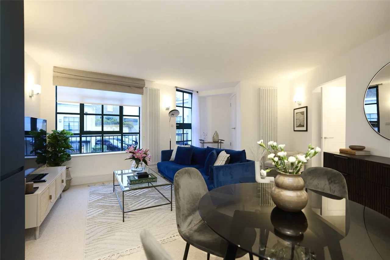 2 bed flat to rent — Melbray Mews, London, SW6