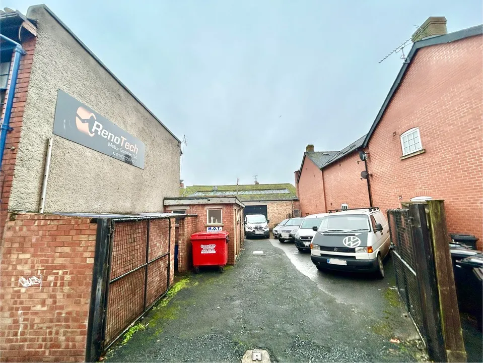 Commercial property for sale in Monkmoor Street, Hereford, Herefordshire, photo 2