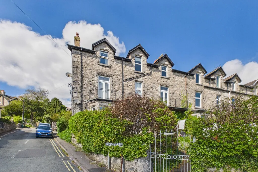 3 bed flat to rent, Edenmount Road, Grange-over-Sands, LA11