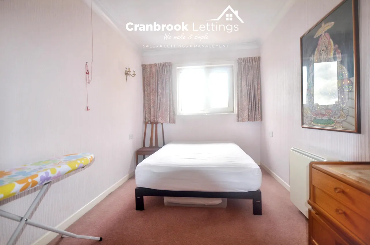 Flat 52 Parkview Court, 54, ILFORD, IG2 7EQ, photo 3