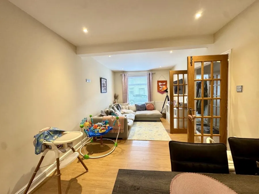 Guest Cottages, Dowlais, CF48, photo 5