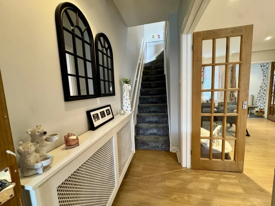 Guest Cottages, Dowlais, CF48, photo 6