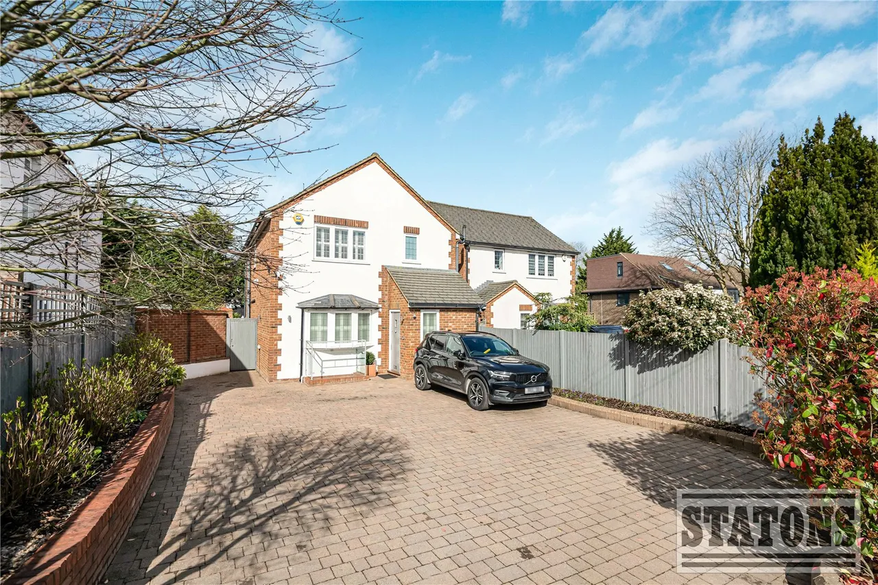4 bed house for sale — Barnet Road, Arkley, EN5 3ES