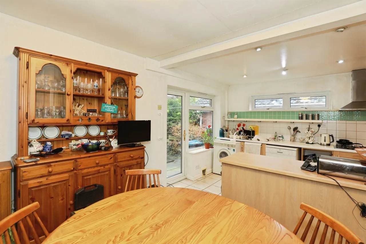 Shores Green Drive, Wincham, CW9, photo 6