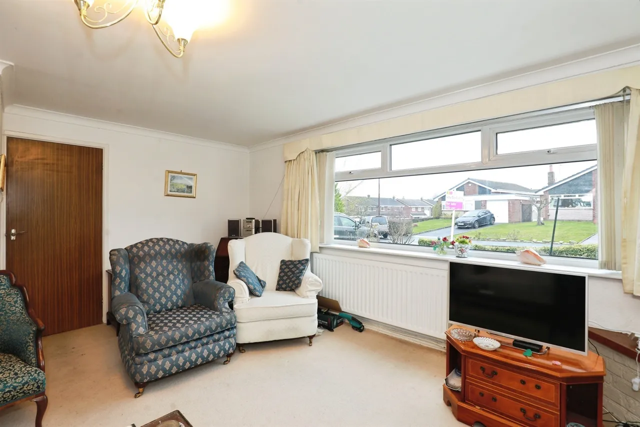 Shores Green Drive, Wincham, CW9, photo 12