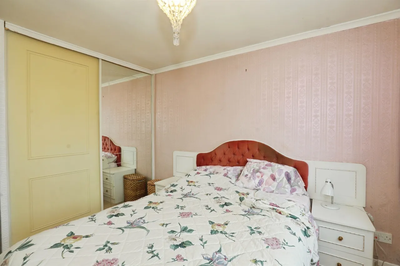 Shores Green Drive, Wincham, CW9, photo 14