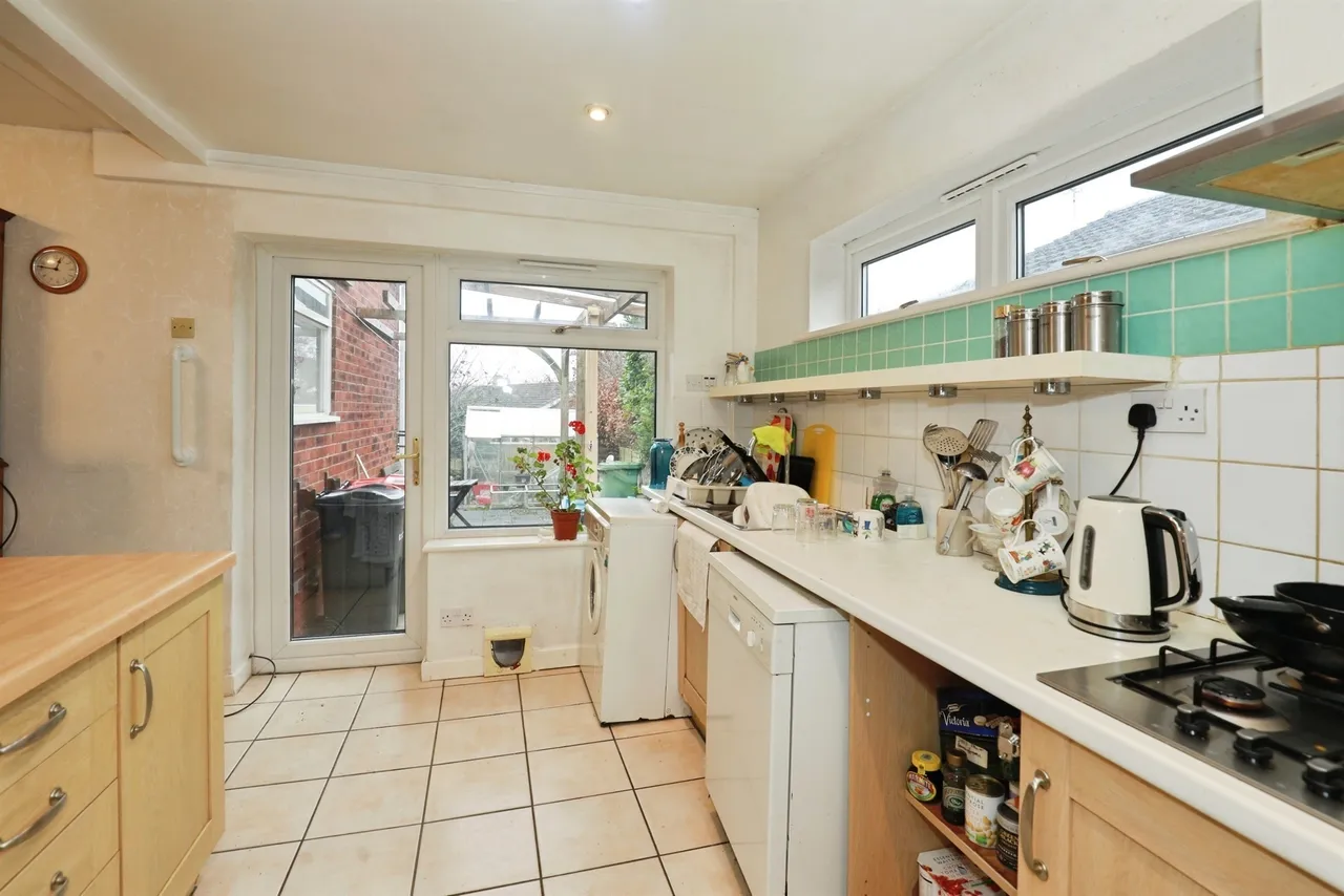 Shores Green Drive, Wincham, CW9, photo 5