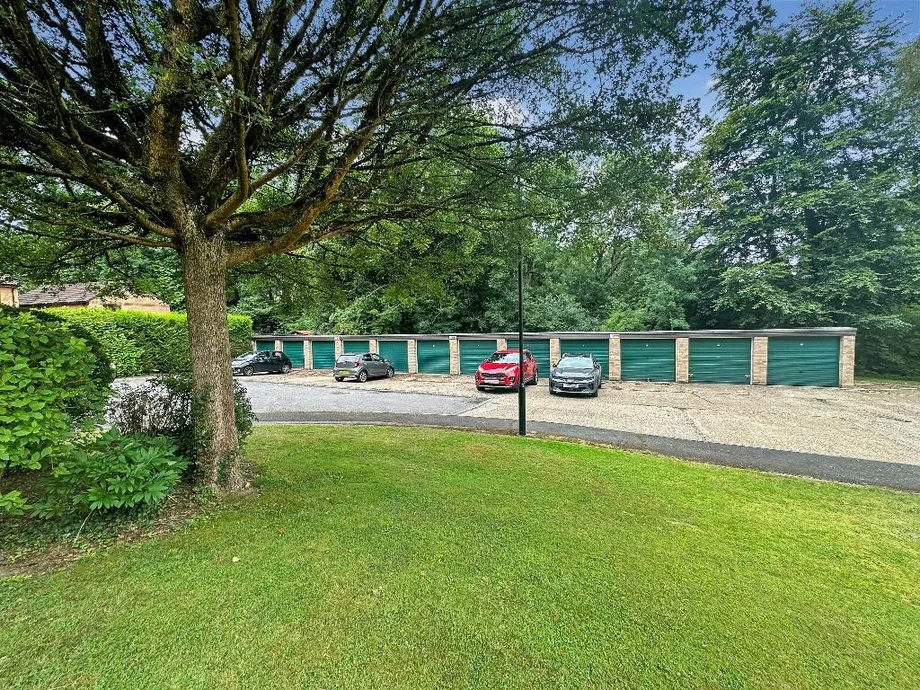 Hawkhirst Way, Kenley, photo 14