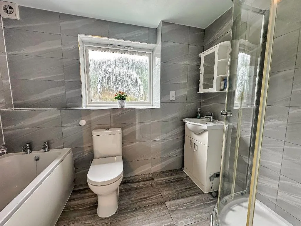 Hawkhirst Way, Kenley, photo 12