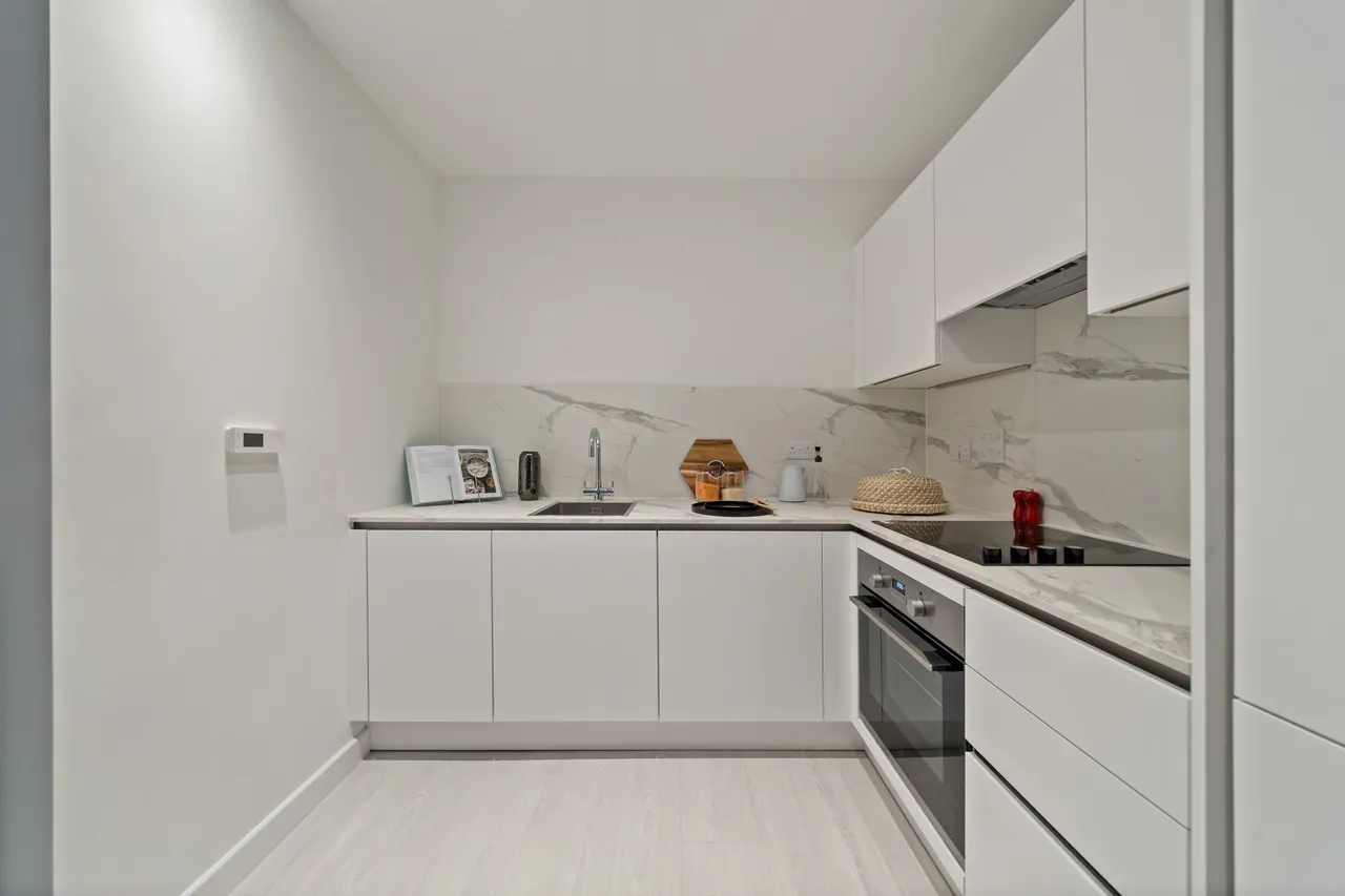 Farine Avenue, London, UB3, photo 8