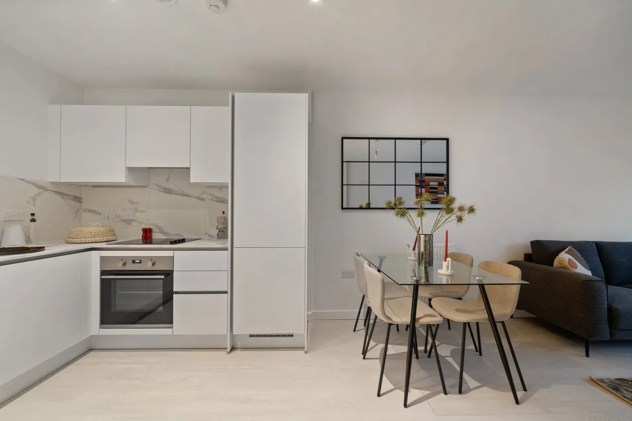 Farine Avenue, London, UB3, photo 7