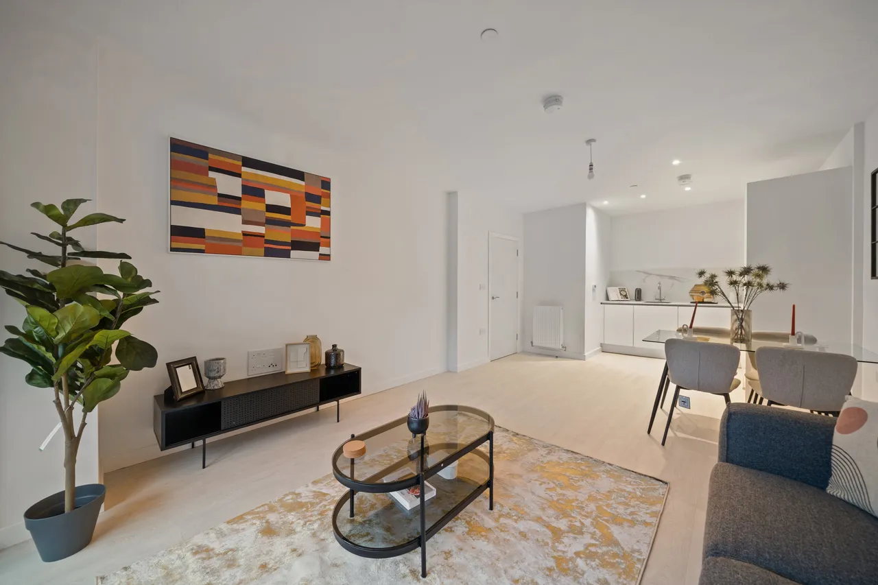 Farine Avenue, London, UB3, photo 10