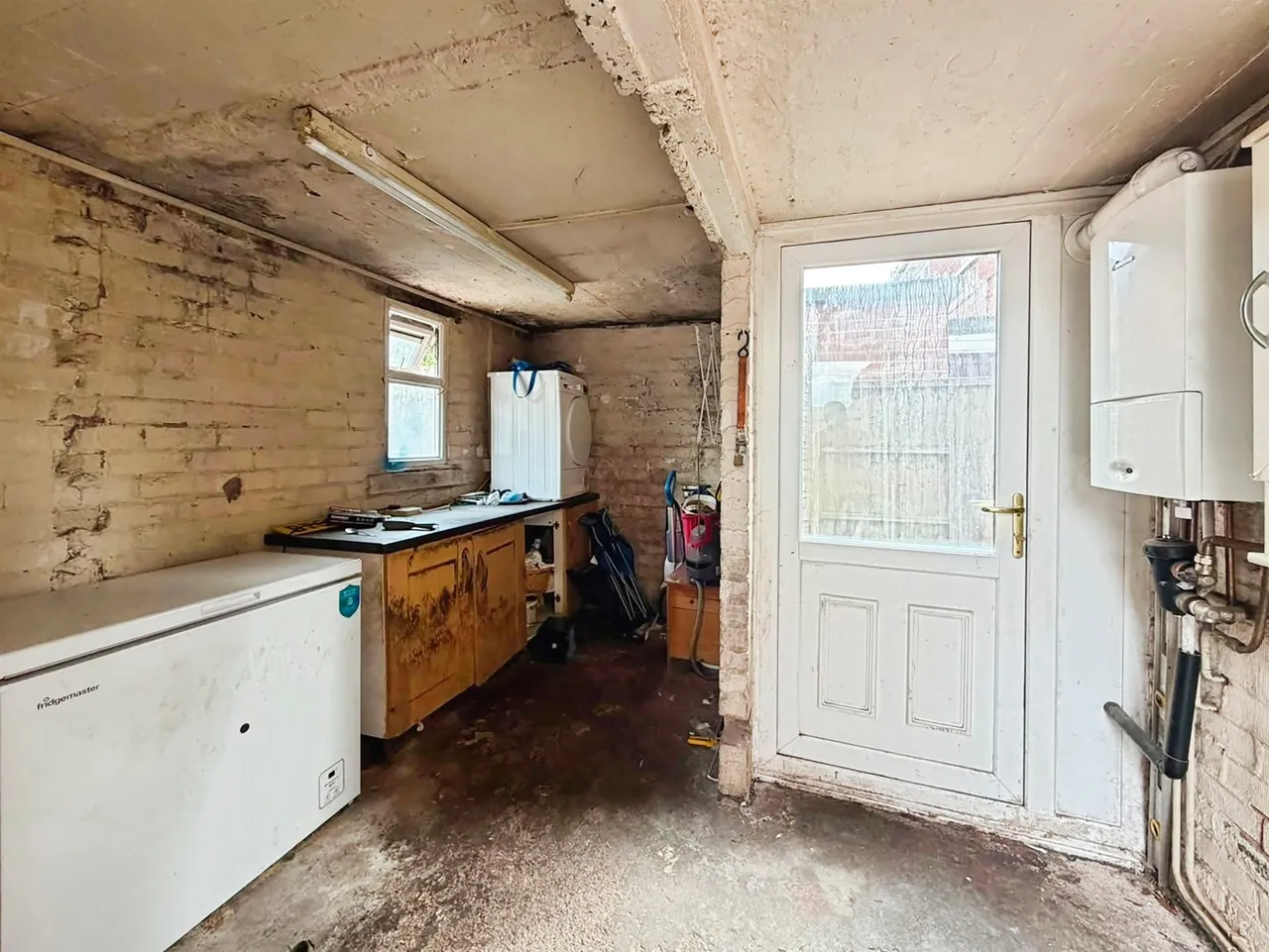 Childs Avenue, Woodcross, WV14, photo 14
