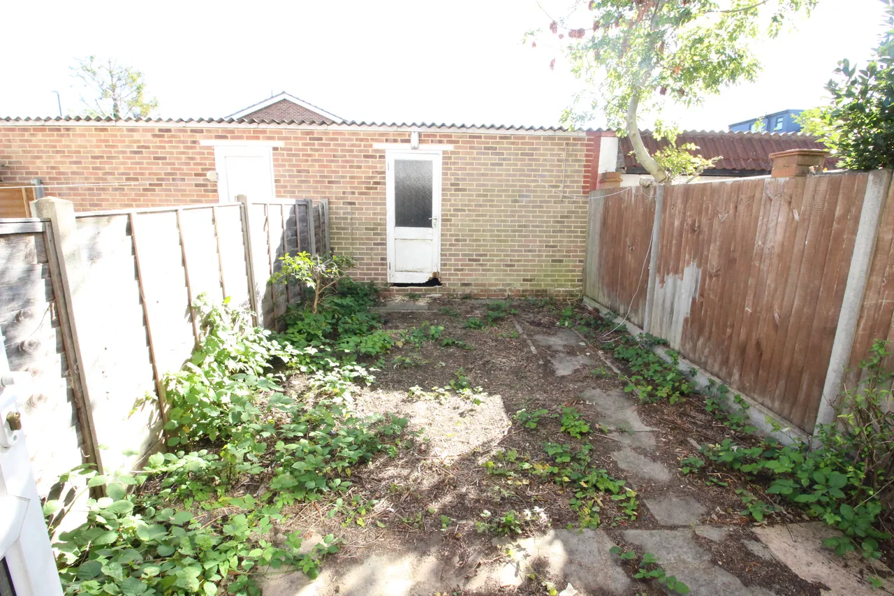 Trent Way, WORCESTER PARK, Surrey, Worcester Park, KT48TW, photo 7