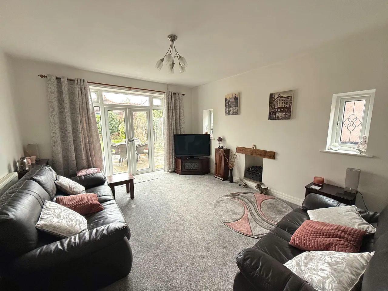 Kendal Avenue, Sale, photo 5