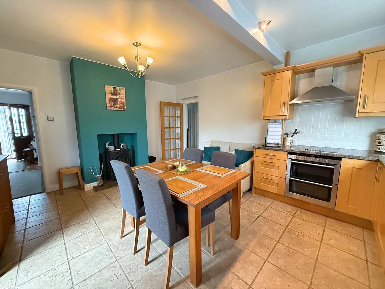 Kendal Avenue, Sale, photo 8