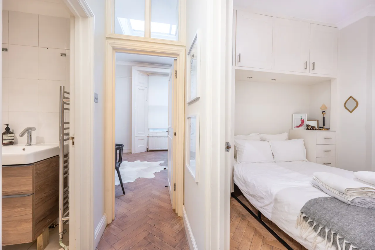 Rear Ground Floor, 81 Linden Gardens, London, photo 10