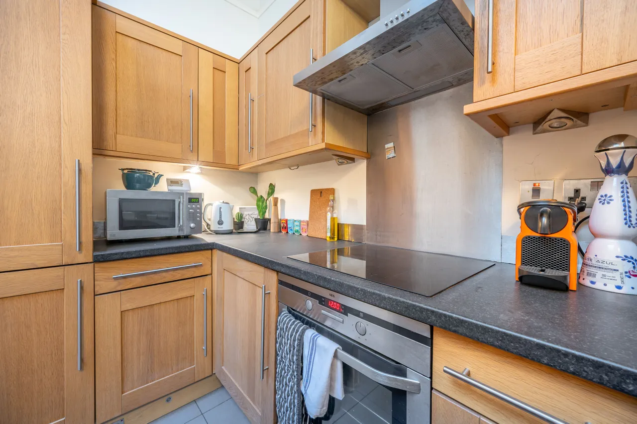 Rear Ground Floor, 81 Linden Gardens, London, photo 8