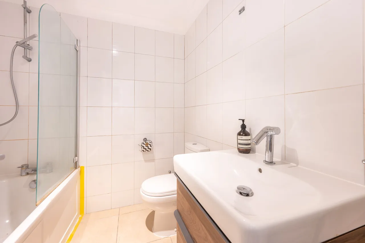 Rear Ground Floor, 81 Linden Gardens, London, photo 6