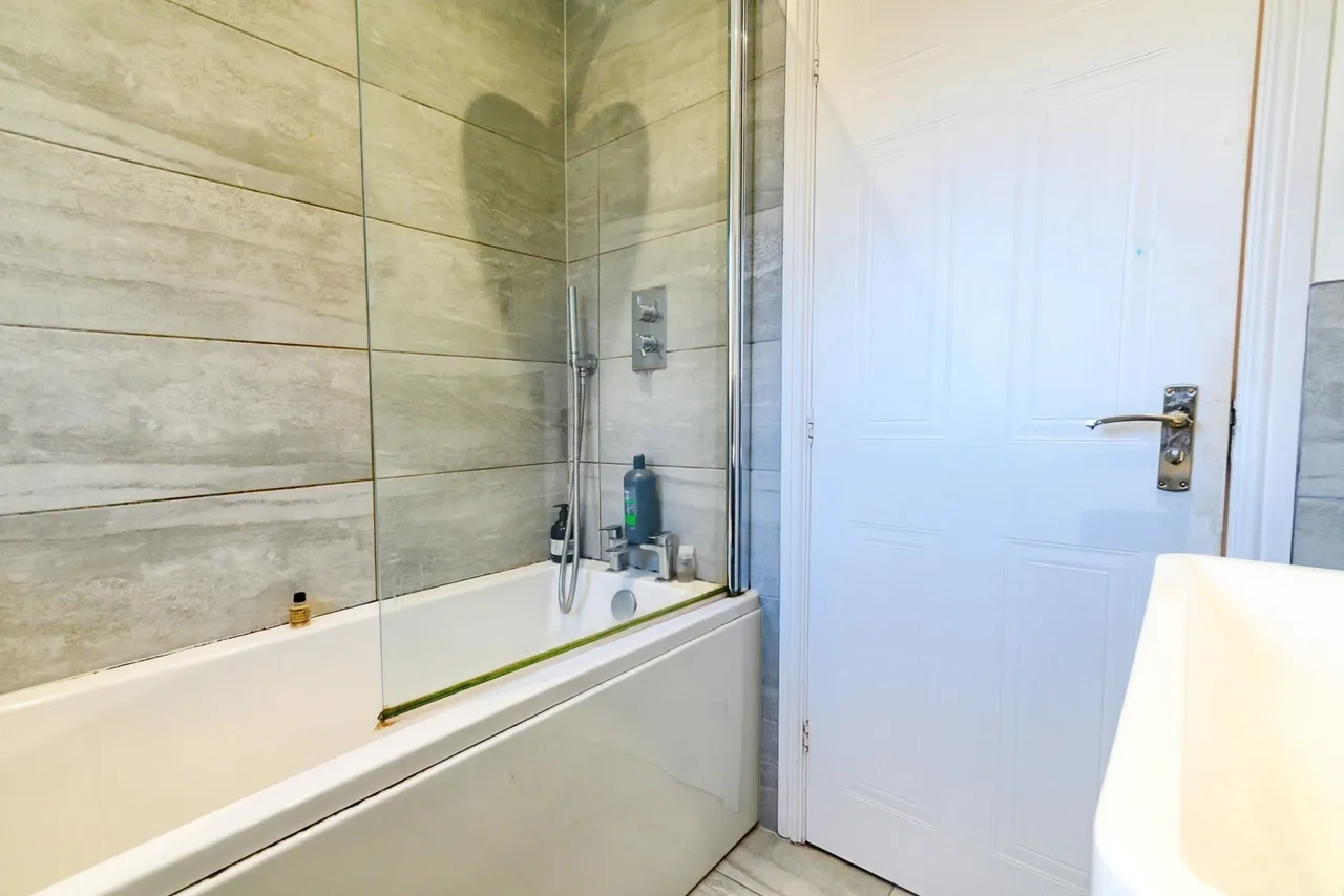 St. Johns Road, Worsley, Manchester, Greater Manchester, M28, photo 17