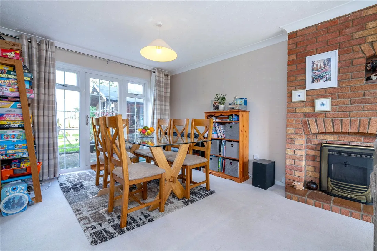 Wells Close, Grantham, Lincolnshire, NG31, photo 4