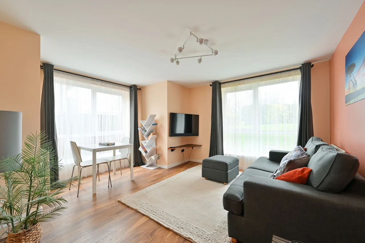 2 bed flat to rent, Watford, WD18