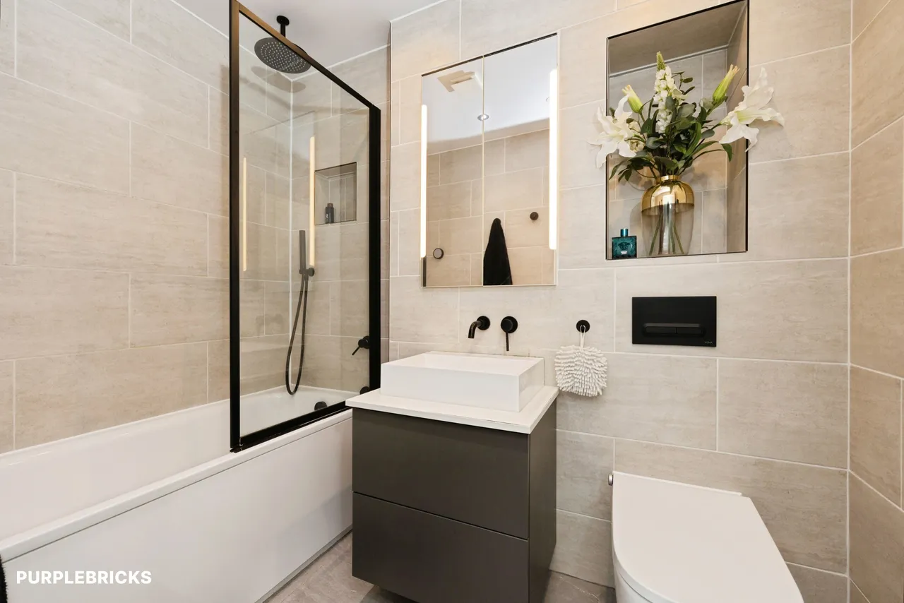 Worsdell Drive, Gateshead, NE8, photo 14