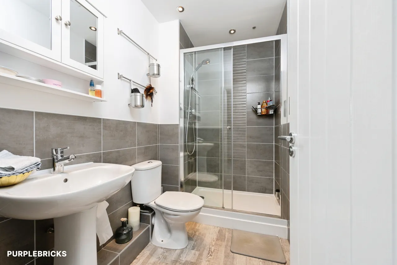 Worsdell Drive, Gateshead, NE8, photo 10