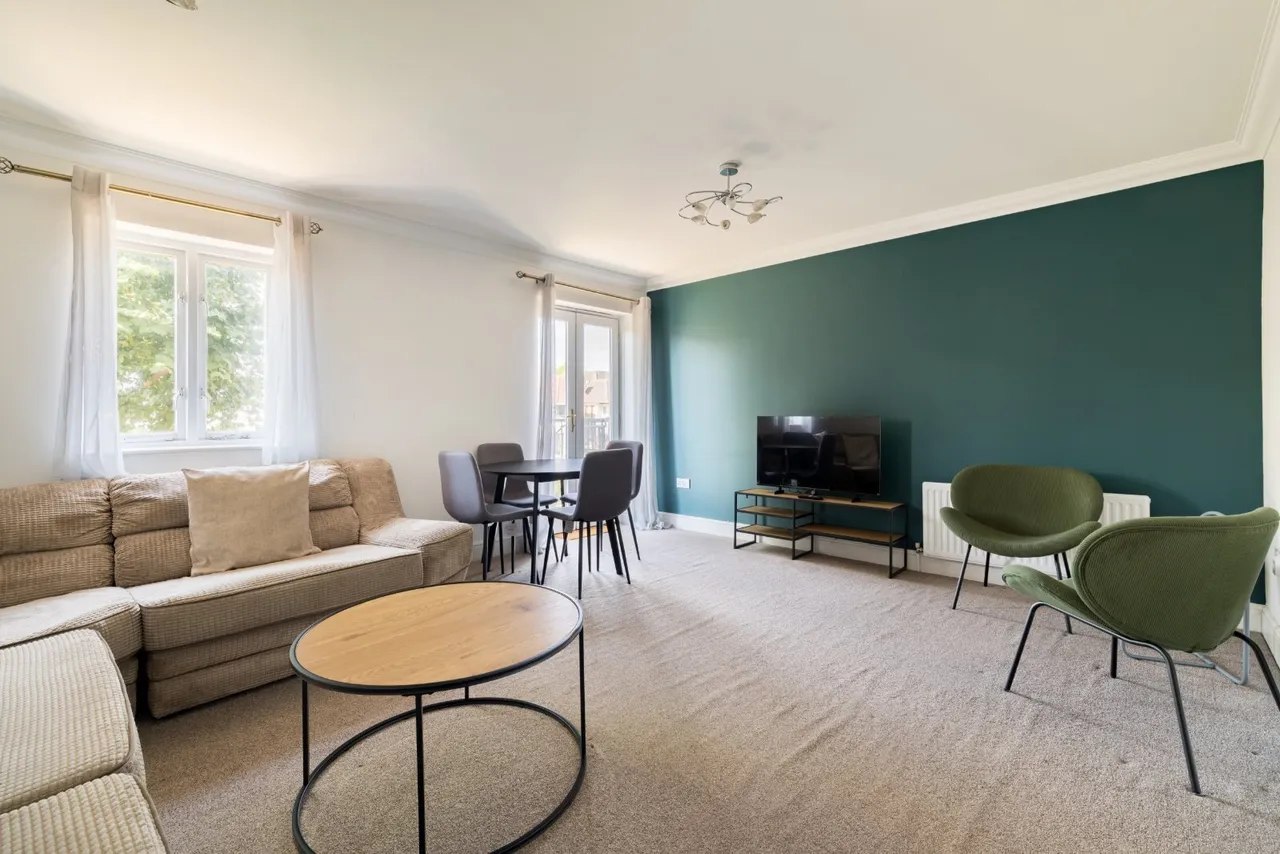 Coverdale Road, London, NW2, photo 2