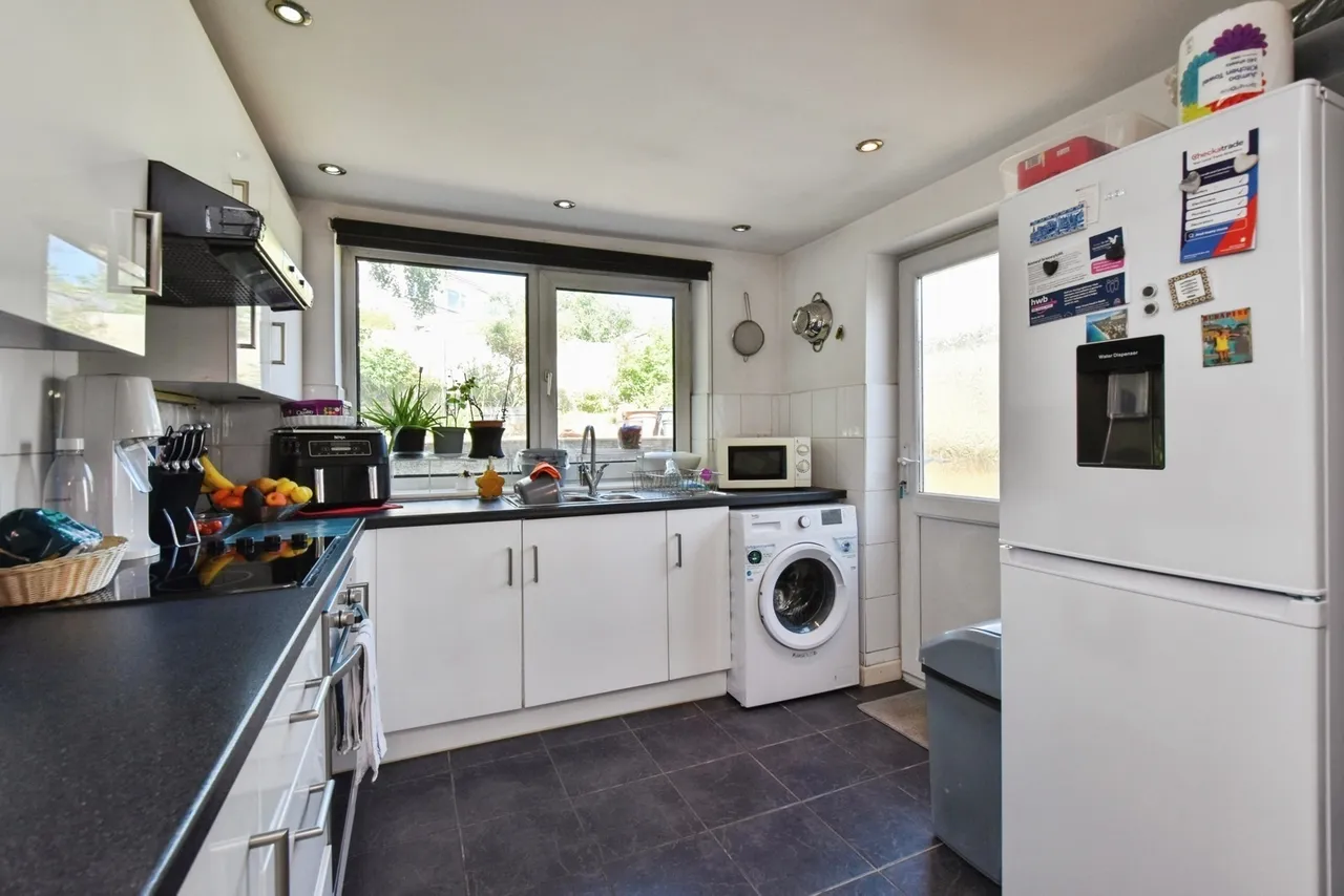 Penygarn Road, Tycroes, SA18, photo 7