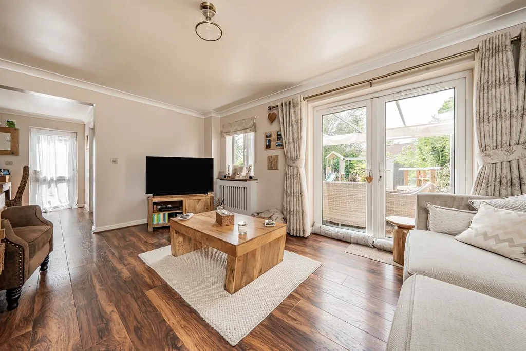 Buchan Close, Cowley, UB8, photo 29