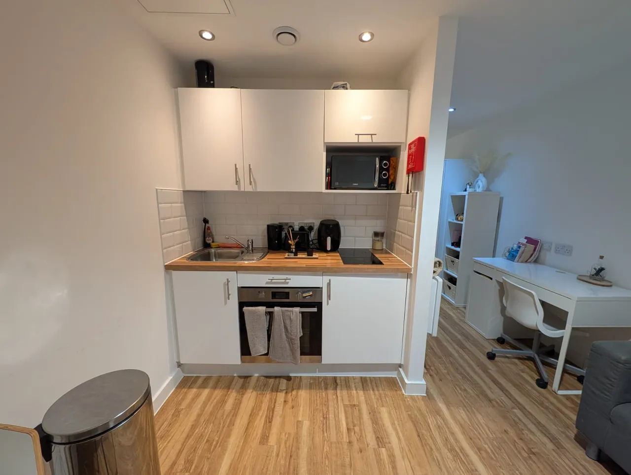 30 Frederick Road, Salford, M6, photo 8
