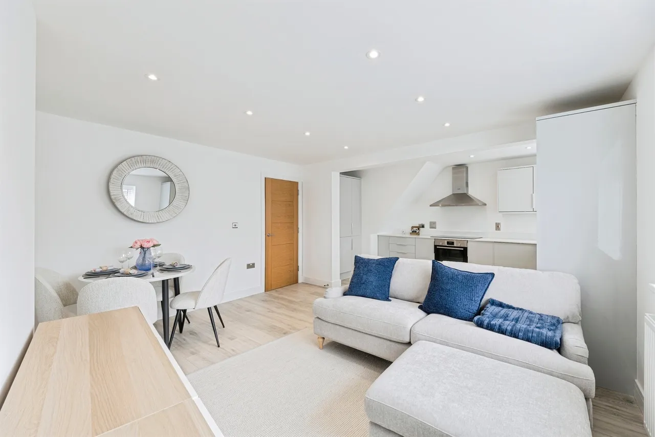 High Street, Woburn Sands, MK17, photo 7