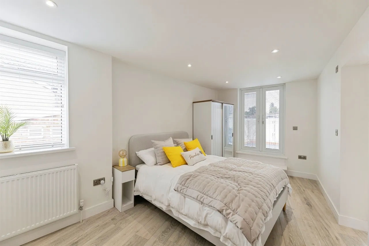 High Street, Woburn Sands, MK17, photo 10