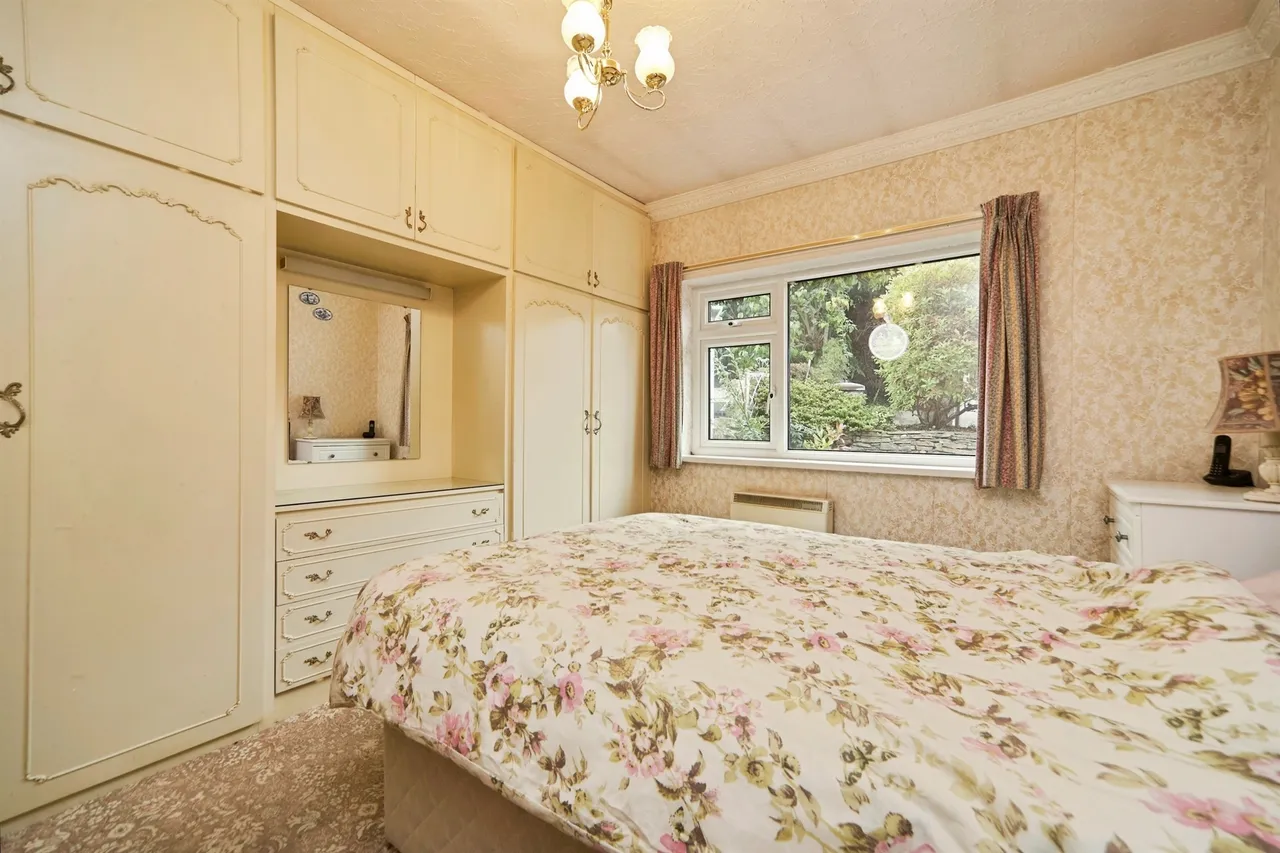 Hough Side Close, Pudsey, LS28, photo 12