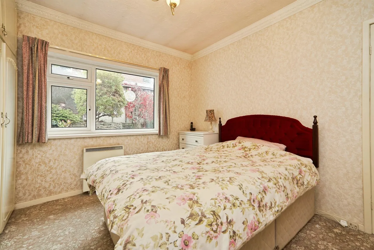 Hough Side Close, Pudsey, LS28, photo 13