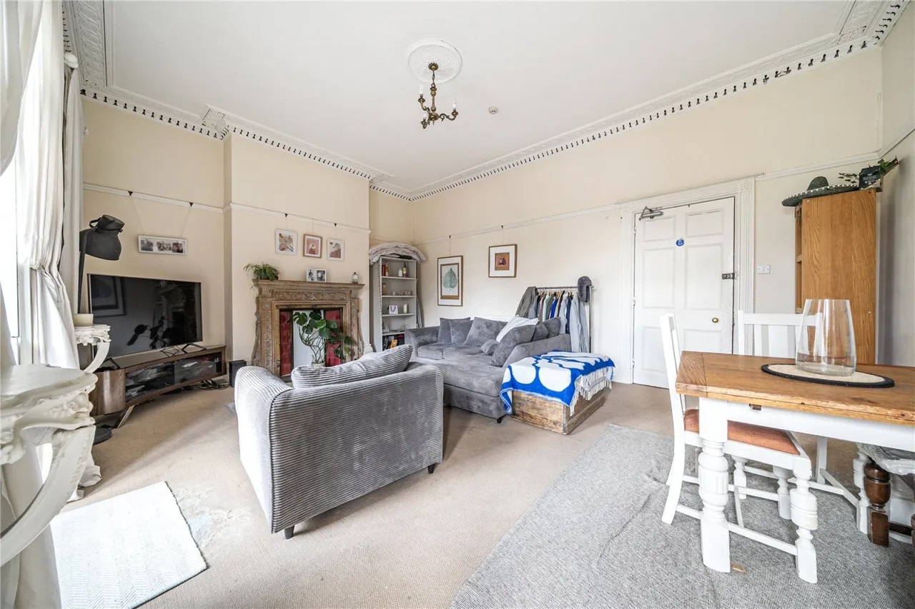 London Road, Cheltenham, GL52, photo 7