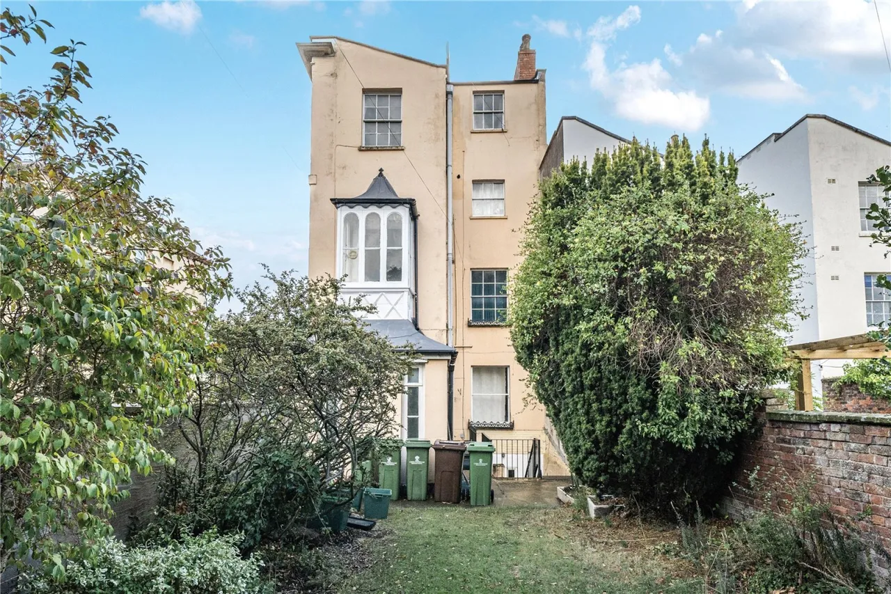 London Road, Cheltenham, GL52, photo 4