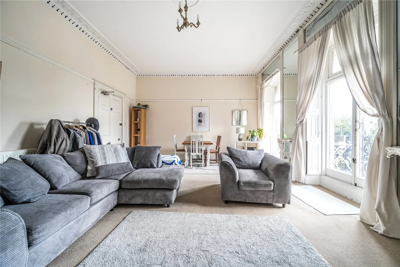 London Road, Cheltenham, GL52, photo 6