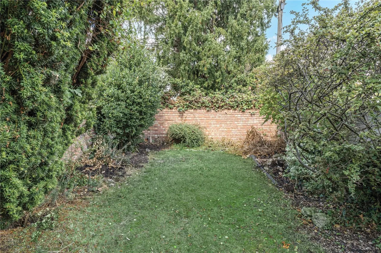 London Road, Cheltenham, GL52, photo 11