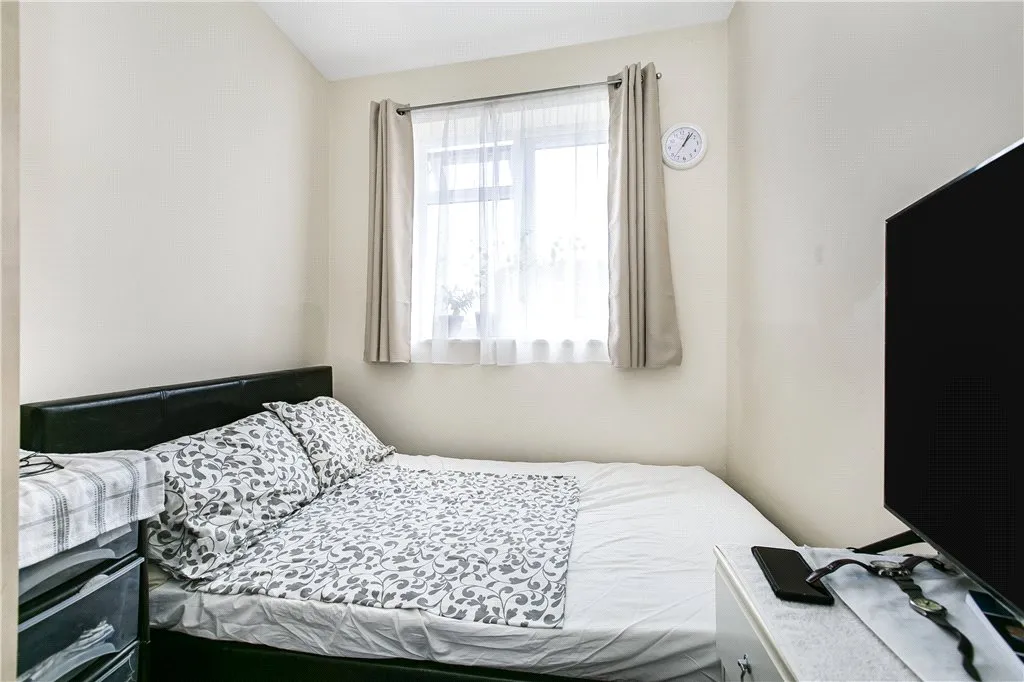 Station Road, Addlestone, KT15, photo 5