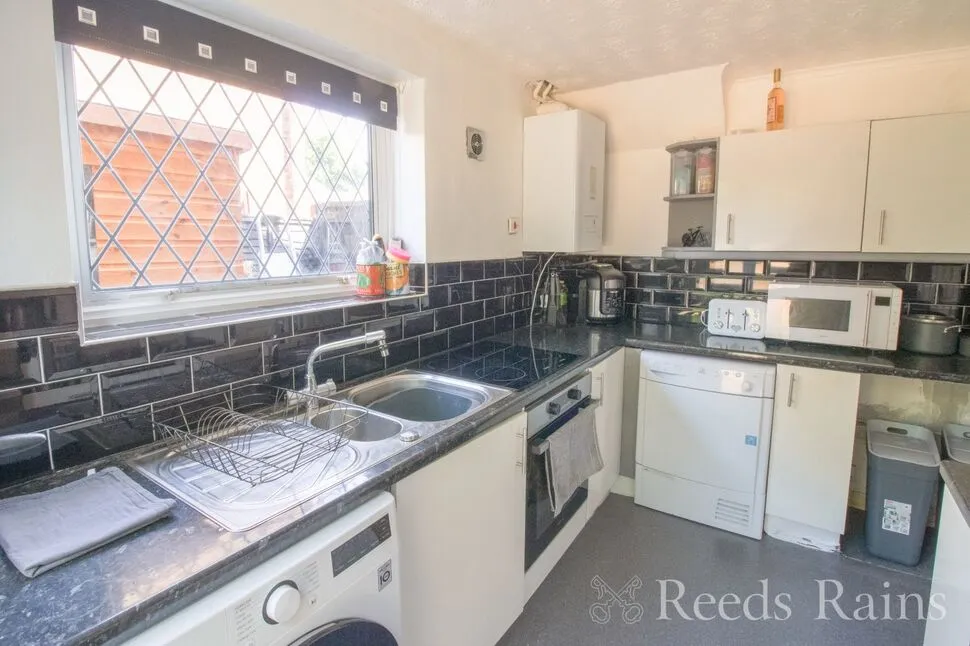 Starbeck Drive, Little Sutton, Cheshire, CH66, photo 3